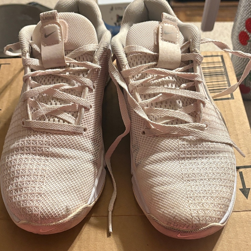 Nike MetCon weightlifting/crossfit Tennis shoes